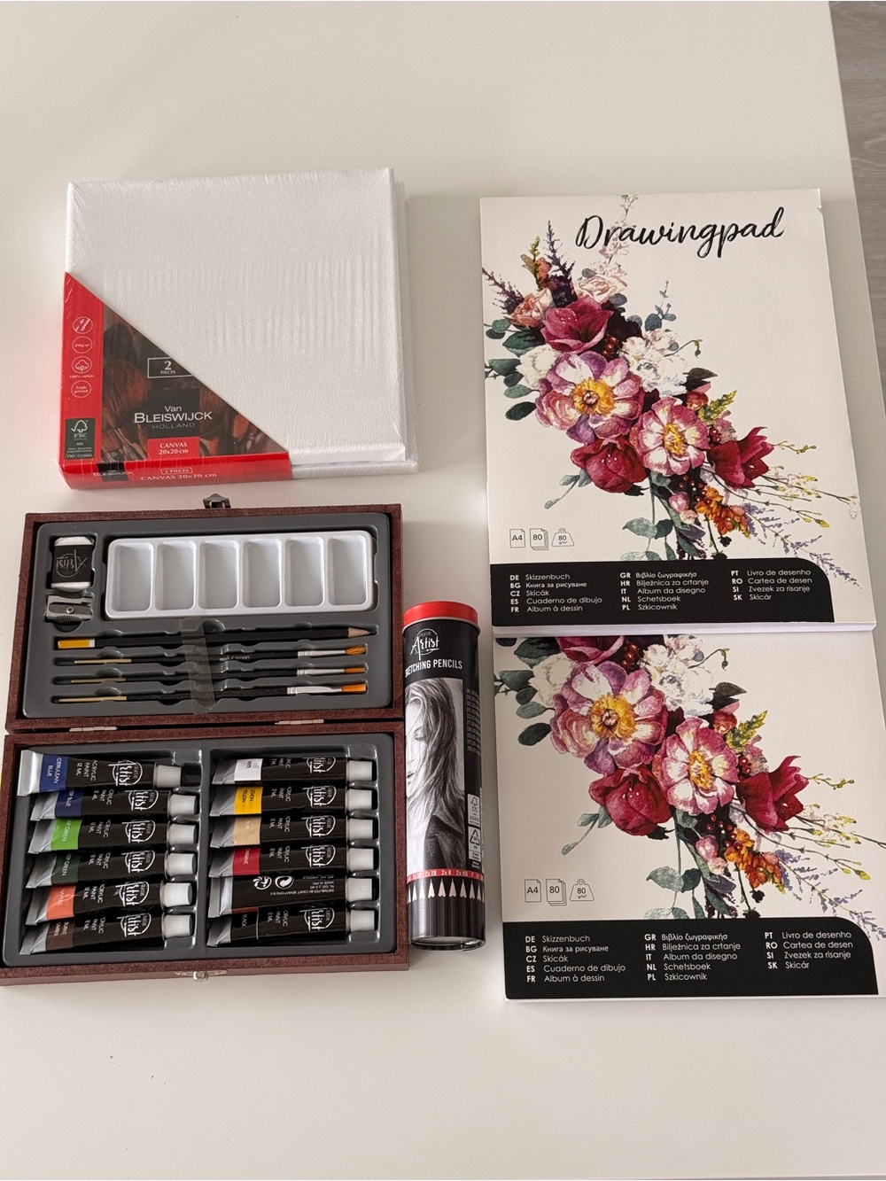 Watercolor & Drawing Art Set with Brushes and Canvases - White, Floral